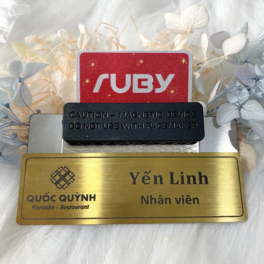 Bảng Tên Nam Châm